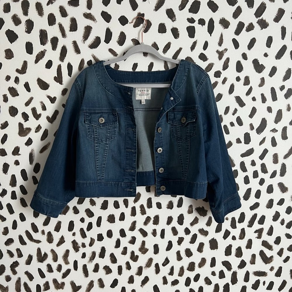 Women's Cropped Jean Jacket